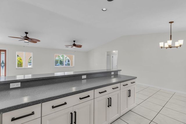W 20841 8Th Avenue, Cudjoe Key, FL 33042