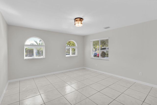 W 20841 8Th Avenue, Cudjoe Key, FL 33042