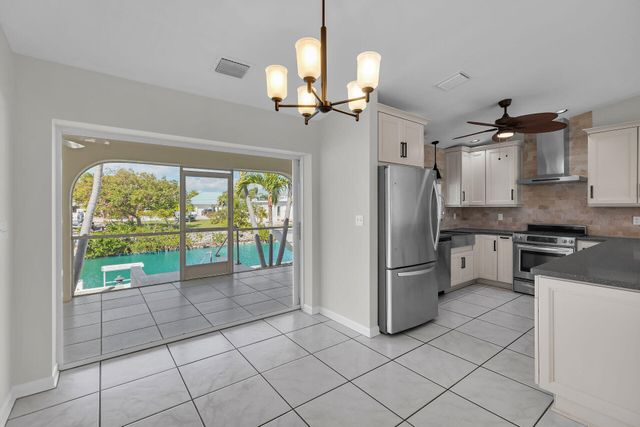 W 20841 8Th Avenue, Cudjoe Key, FL 33042