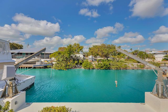 W 20841 8Th Avenue, Cudjoe Key, FL 33042