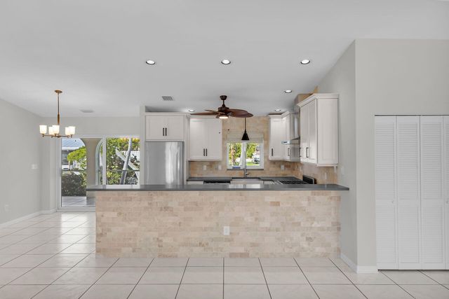 W 20841 8Th Avenue, Cudjoe Key, FL 33042