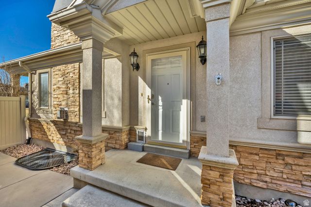 1143 W HOLLOW VIEW WAY, West Jordan, UT 84084