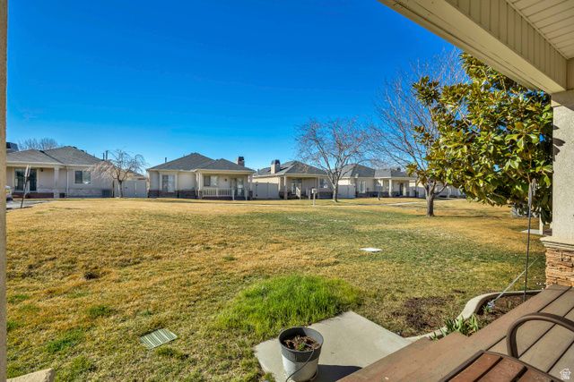 1143 W HOLLOW VIEW WAY, West Jordan, UT 84084