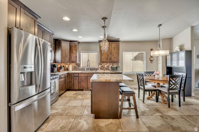 1143 W HOLLOW VIEW WAY, West Jordan, UT 84084