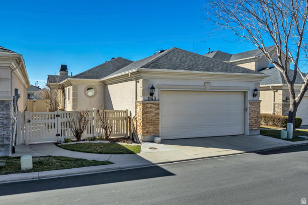 1143 W HOLLOW VIEW WAY, West Jordan, UT 84084
