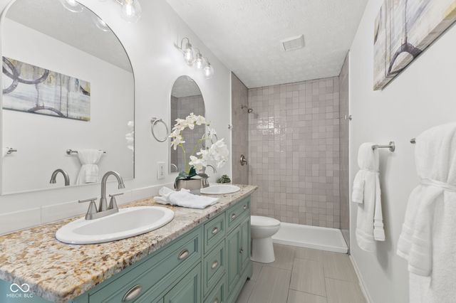 2248 Salem Park Drive, Indianapolis, IN 46239