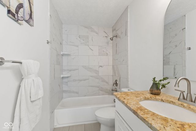 2248 Salem Park Drive, Indianapolis, IN 46239