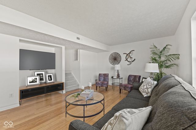 2248 Salem Park Drive, Indianapolis, IN 46239