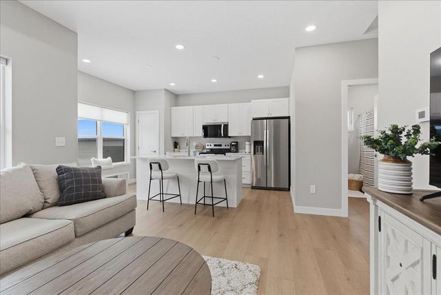 808 Clay Street, Cedar Falls, IA 50613