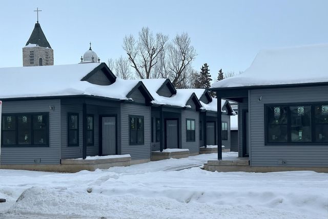 808 Clay Street, Cedar Falls, IA 50613