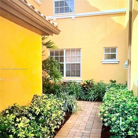 7993 NW 128th Ln 13-B, Parkland, FL 33076