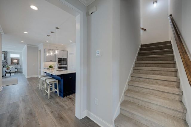 301 Bradford Walk, Woodstock, GA 30188