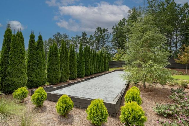 301 Bradford Walk, Woodstock, GA 30188