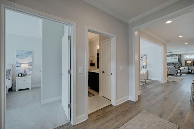 301 Bradford Walk, Woodstock, GA 30188