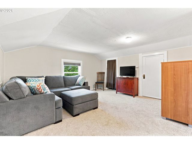 2472 Ne 51ST Ave, Portland, OR 97213