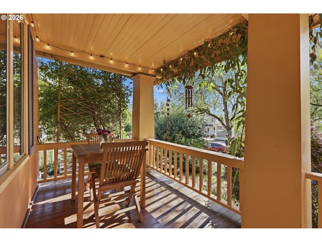 2472 Ne 51ST Ave, Portland, OR 97213