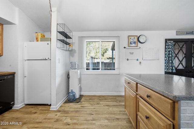 5203 W BANFF Lane, Glendale, AZ 85306