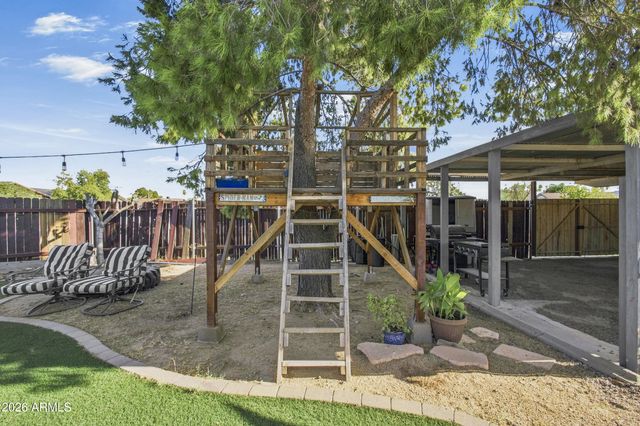 5203 W BANFF Lane, Glendale, AZ 85306