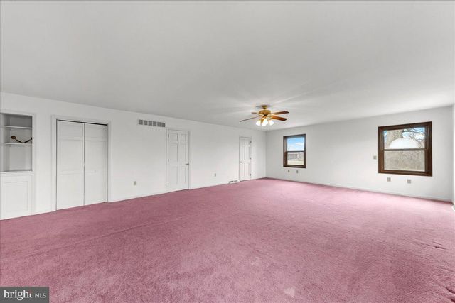 911 THUNDER HILL RD, Lincoln University, PA 19352