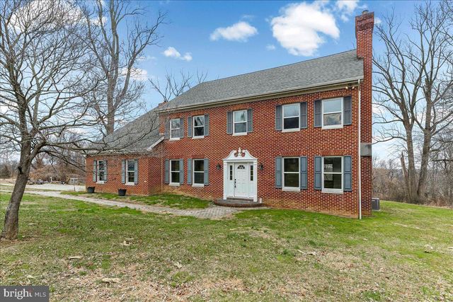 911 THUNDER HILL RD, Lincoln University, PA 19352