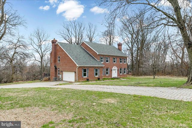 911 THUNDER HILL RD, Lincoln University, PA 19352