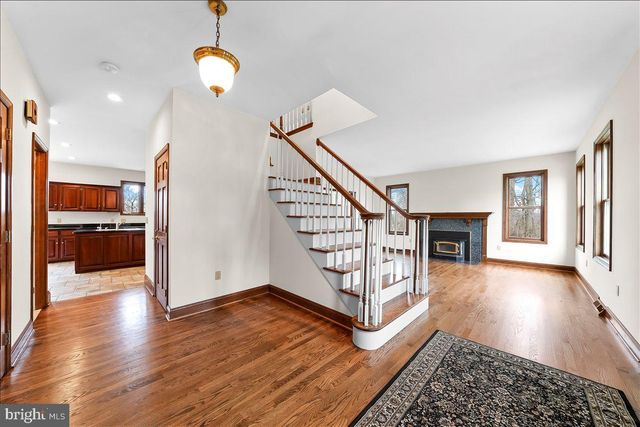 911 THUNDER HILL RD, Lincoln University, PA 19352