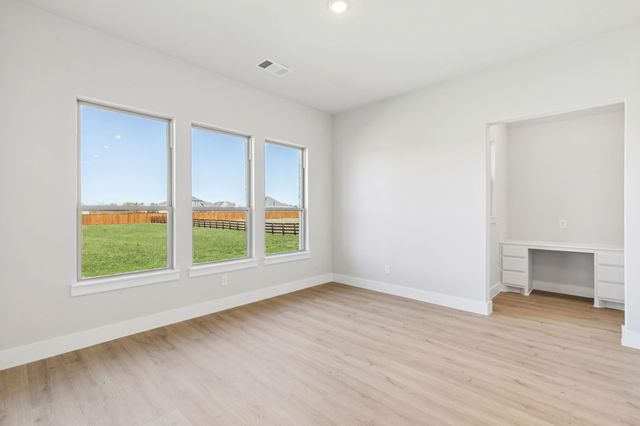 4511 Cowboss Road, Waxahachie, TX 75165