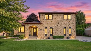 18609 Beatrice Street, Clinton Twp, MI 48036