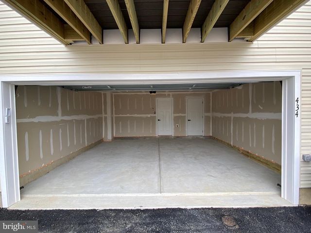 434 PAPERBARK SQ, Downingtown, PA 19335