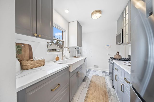 655 Brookside Drive, Columbus, OH 43209