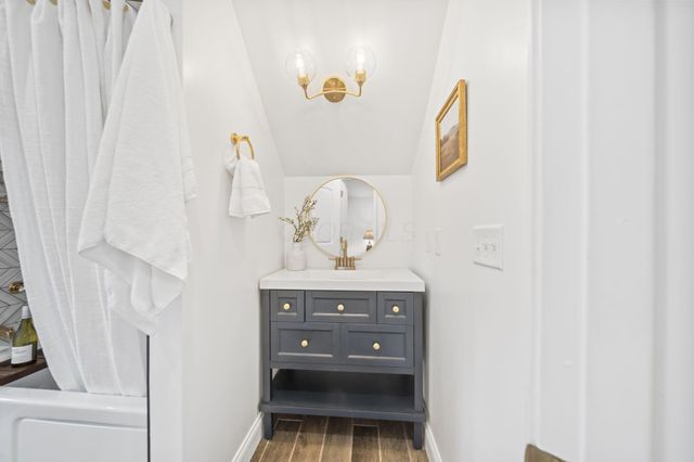 655 Brookside Drive, Columbus, OH 43209