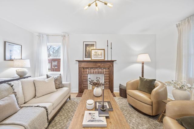 655 Brookside Drive, Columbus, OH 43209