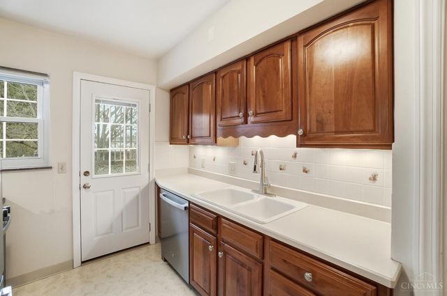 6145 Sunridge Drive, Cincinnati, OH 45224