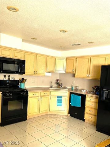 2194 Camel Mesa Drive, Laughlin, NV 89029