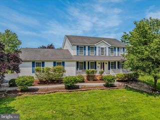 43 TWIN LAKES CIR, Martinsburg, WV 25405
