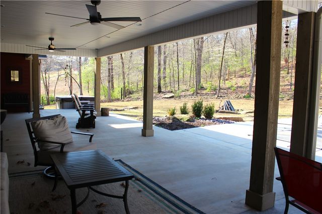 3777 N Sugarberry Lane, Springdale, AR 72764