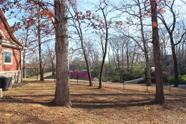 3777 N Sugarberry Lane, Springdale, AR 72764