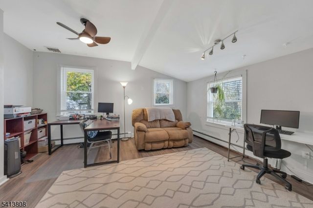 39 Delaware Rd, West Milford Twp., NJ 07421