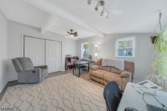 39 Delaware Rd, West Milford Twp., NJ 07421