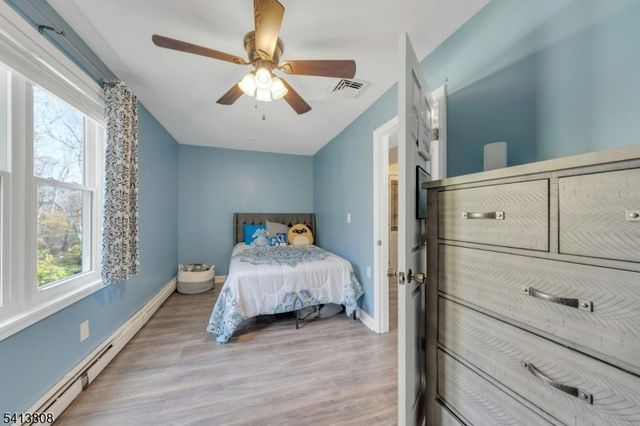 39 Delaware Rd, West Milford Twp., NJ 07421