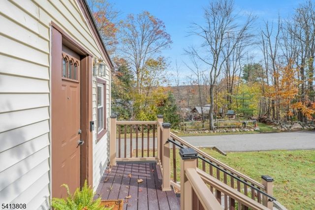 39 Delaware Rd, West Milford Twp., NJ 07421