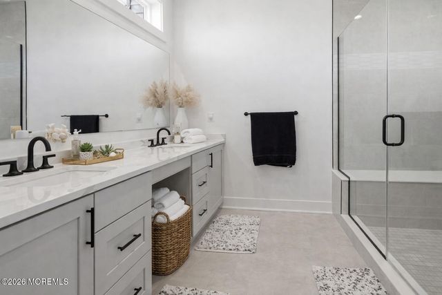 6 Linder Court 189, Middletown, NJ 07748