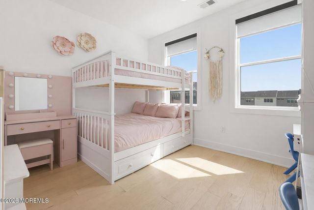 6 Linder Court 189, Middletown, NJ 07748