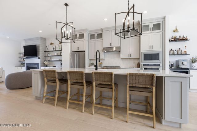 6 Linder Court 189, Middletown, NJ 07748