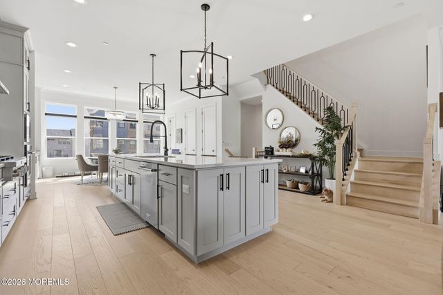 6 Linder Court 189, Middletown, NJ 07748