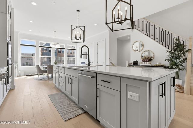 6 Linder Court 189, Middletown, NJ 07748