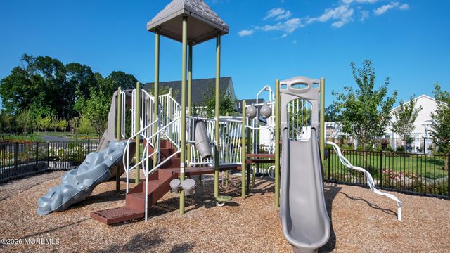 6 Linder Court 189, Middletown, NJ 07748