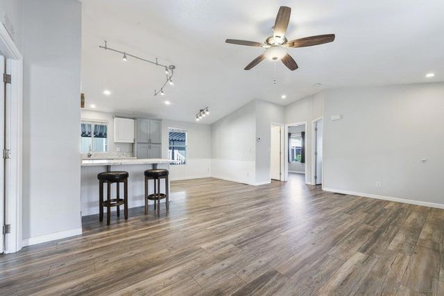 450 E Bradley SPC 69, El Cajon, CA 92021