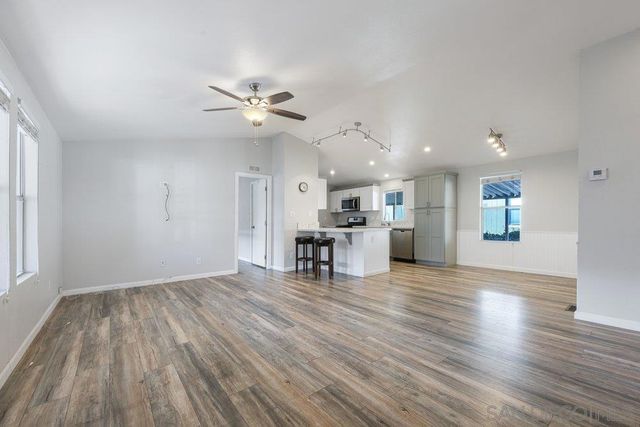 450 E Bradley SPC 69, El Cajon, CA 92021