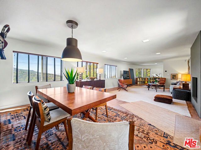 22067 Saddle Peak Road, Topanga (los Angeles), CA 90290